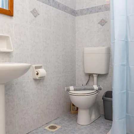 Depis Economy Apartment
